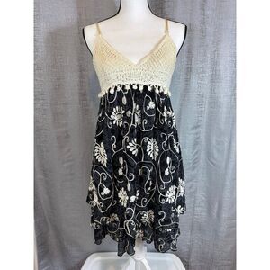 Cecico Bohemian Elegant Crocheted Short Dress - Size M (A023)